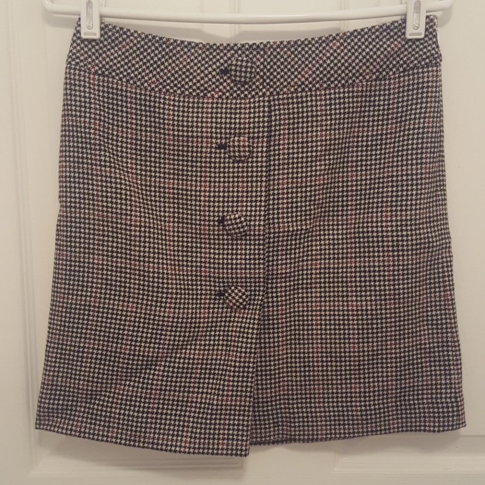 Anne Taylor houndstooth skirt petite